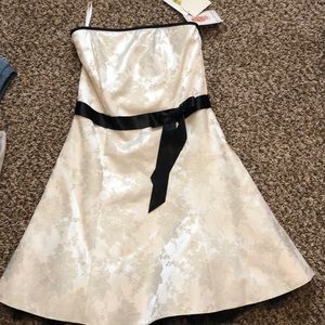 Cream prom dress size 9 WITH tags